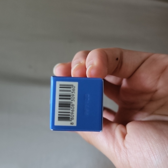 Laneige lip glory balm- Berry - Picture 4 of 4